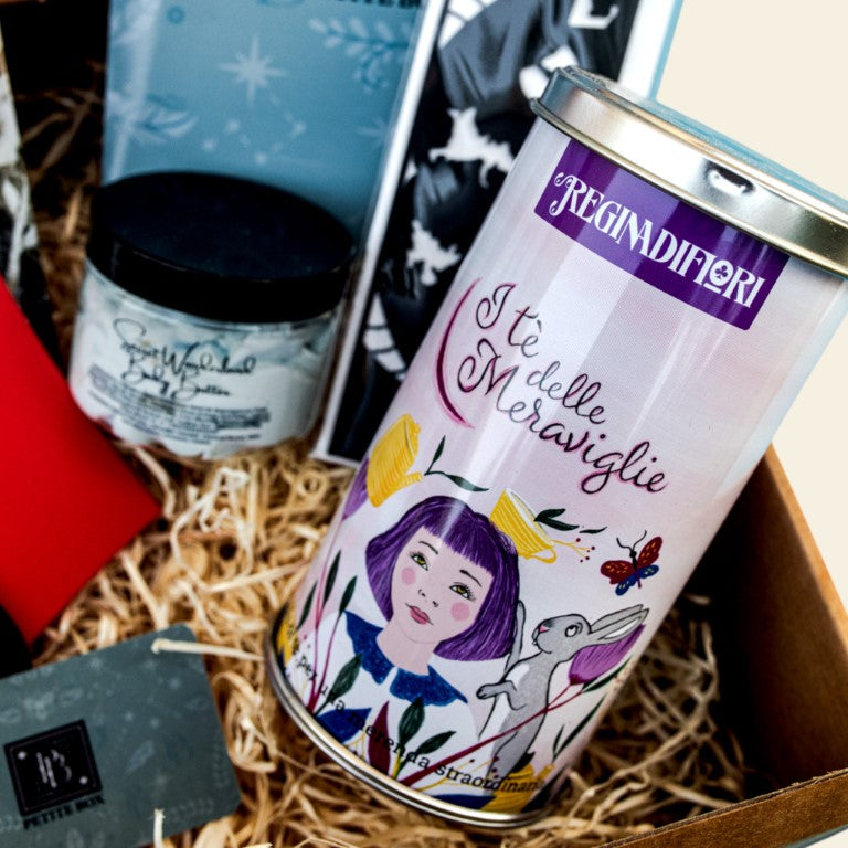 "Le avventure di Alice nel paese delle meraviglie" - Petite Box Letteraria