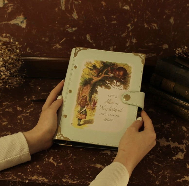 Agenda/Quaderno ad anelli "Le Avventure di Alice nel Paese delle Meraviglie" di Lewis Carroll