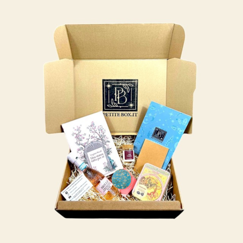 "Una stanza tutta per sé" - Petite Box Letteraria
