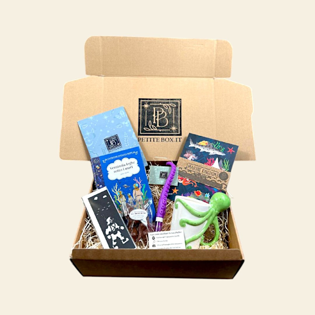 "Ventimila Leghe Sotto i Mari" - Petite Box Letteraria - Età di Lettura dai 9 anni