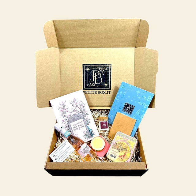 "Una stanza tutta per sé" - Petite Box Letteraria Riflessi di Carta