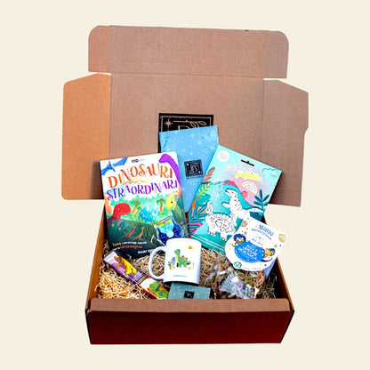 "Dinosauri straordinari. Animali nascosti. Ediz. a colori. Con piccola torcia" - Petite Box Letteraria Avventura Preistorica - Età di lettura: da 3 anni.