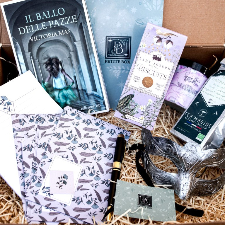 "Il Ballo delle Pazze" - PREMIUM - Petite Box Letteraria